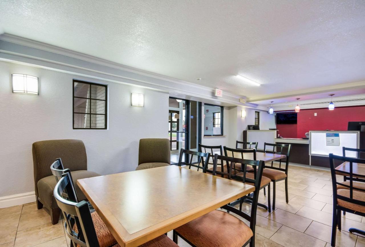 Econo Lodge Del City Luaran gambar