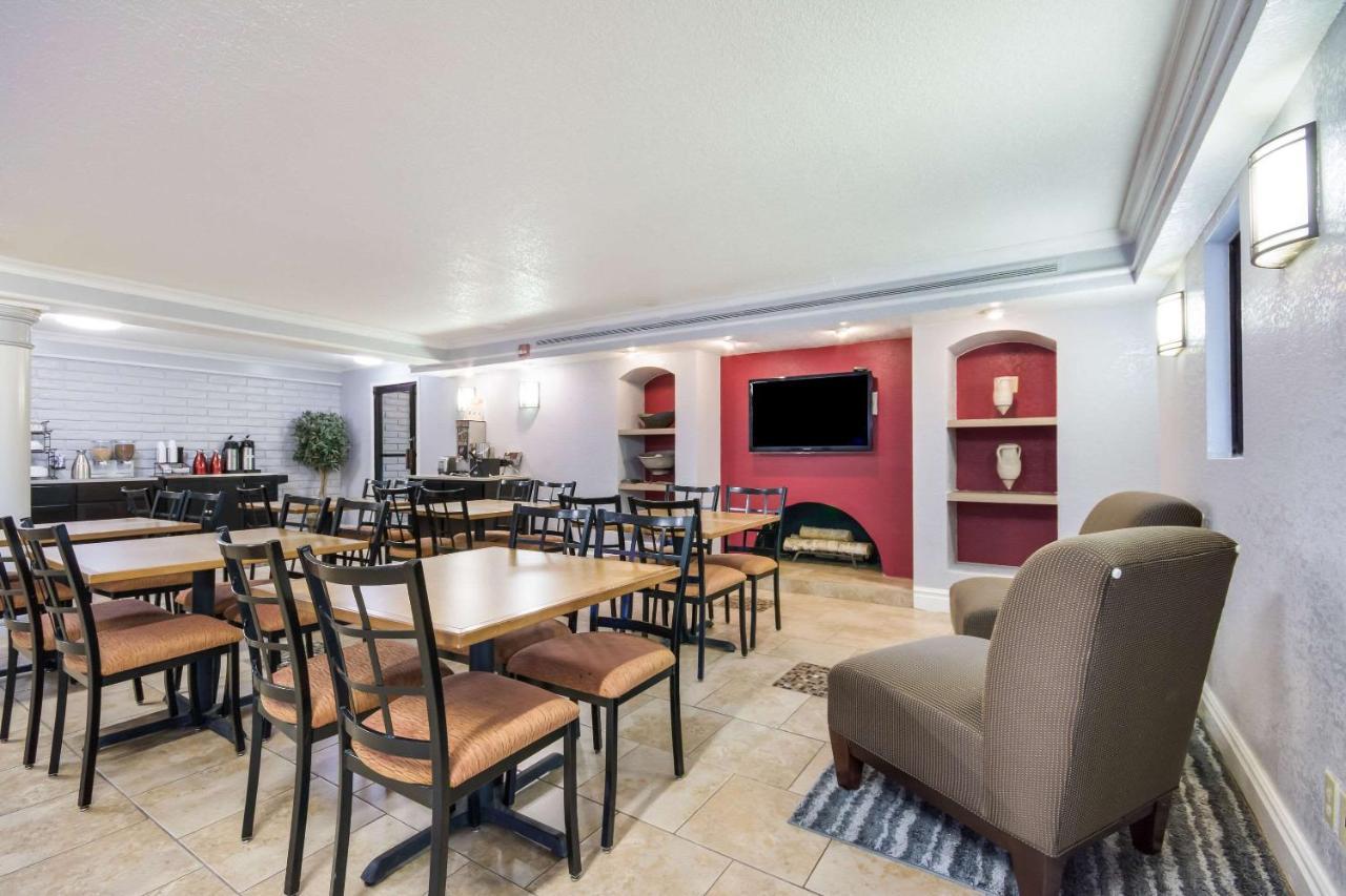 Econo Lodge Del City Luaran gambar