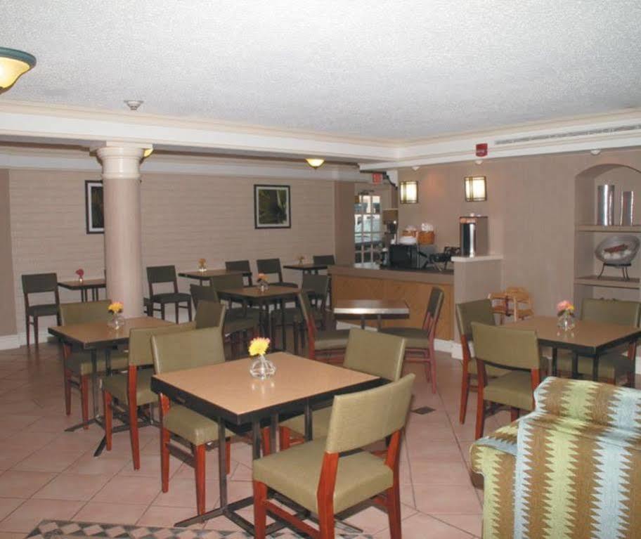 Econo Lodge Del City Luaran gambar