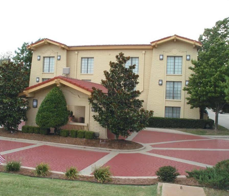 Econo Lodge Del City Luaran gambar