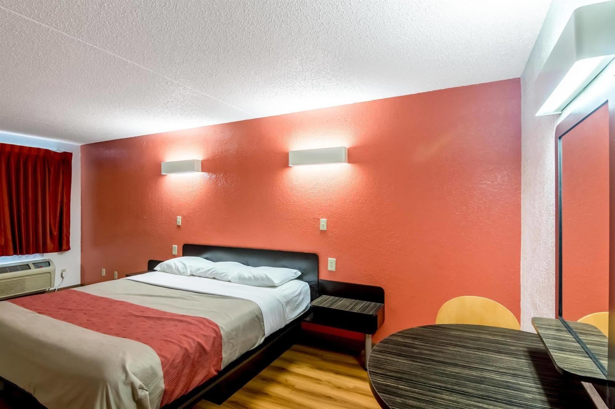 Econo Lodge Del City Luaran gambar