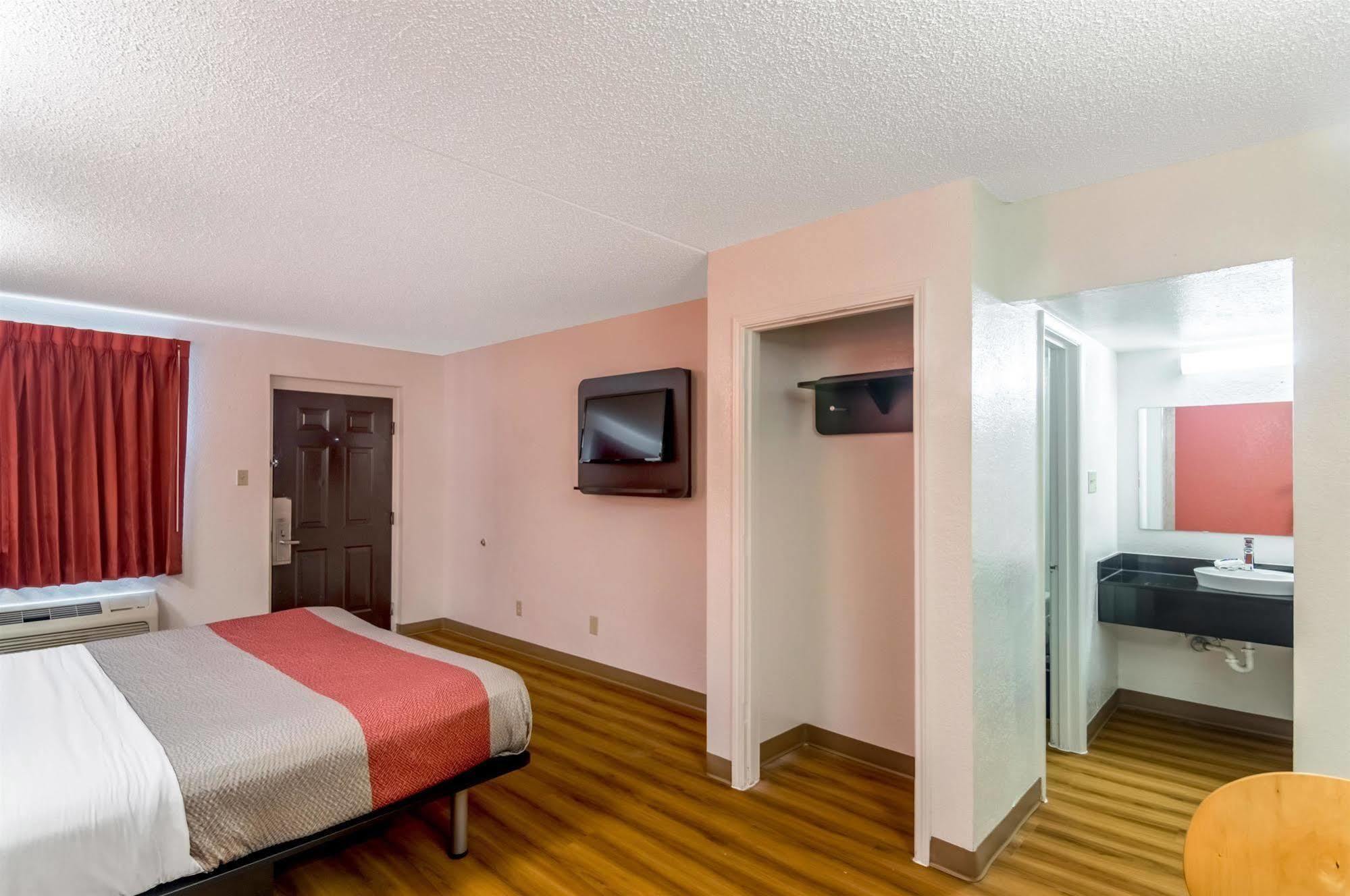 Econo Lodge Del City Luaran gambar