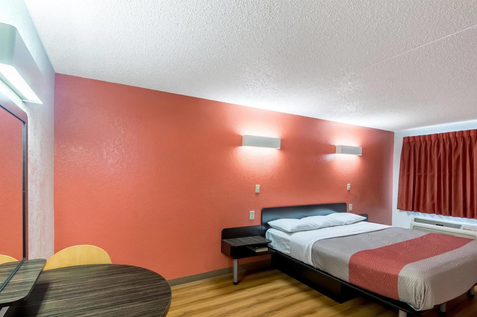 Econo Lodge Del City Luaran gambar